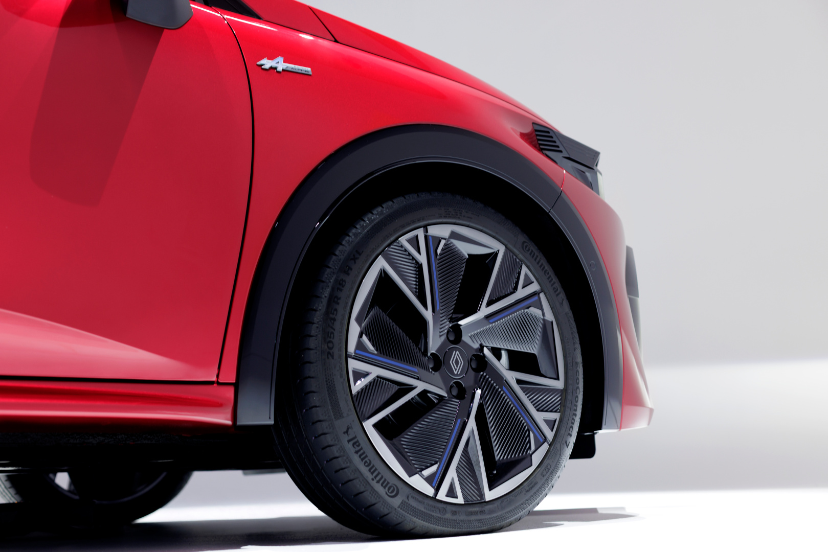 SMALL_Renault Clio full hybrid E-Tech - Esprit Alpine - Absolute Red (35)